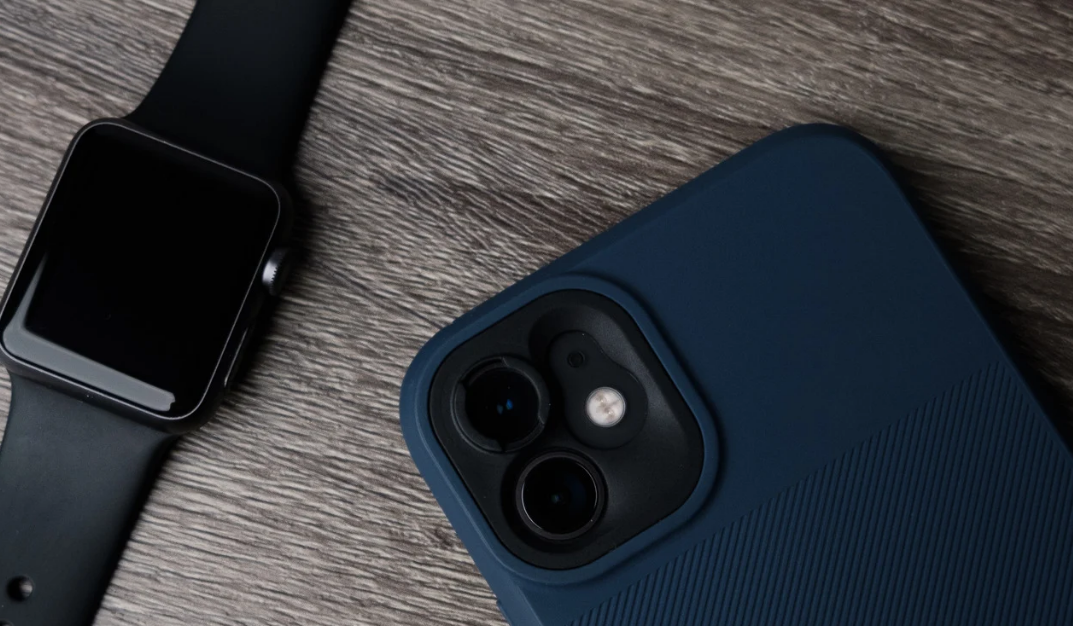 เปรียบเทียบสเปคมือถือรุ่นเก่าและรุ่นใหม่ในราคาเดียวกัน