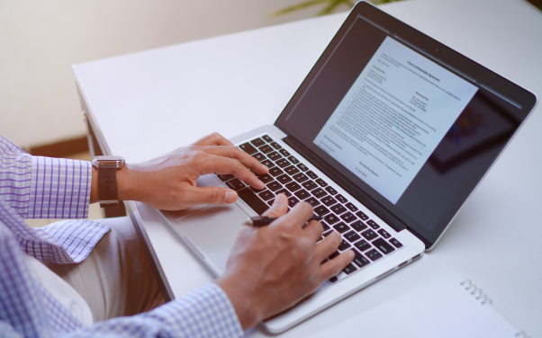 ขั้นตอนการเขียนบทความให้น่าอ่านและโน้มน้าวใจ